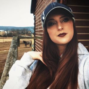 Meet your Posher, Lauren